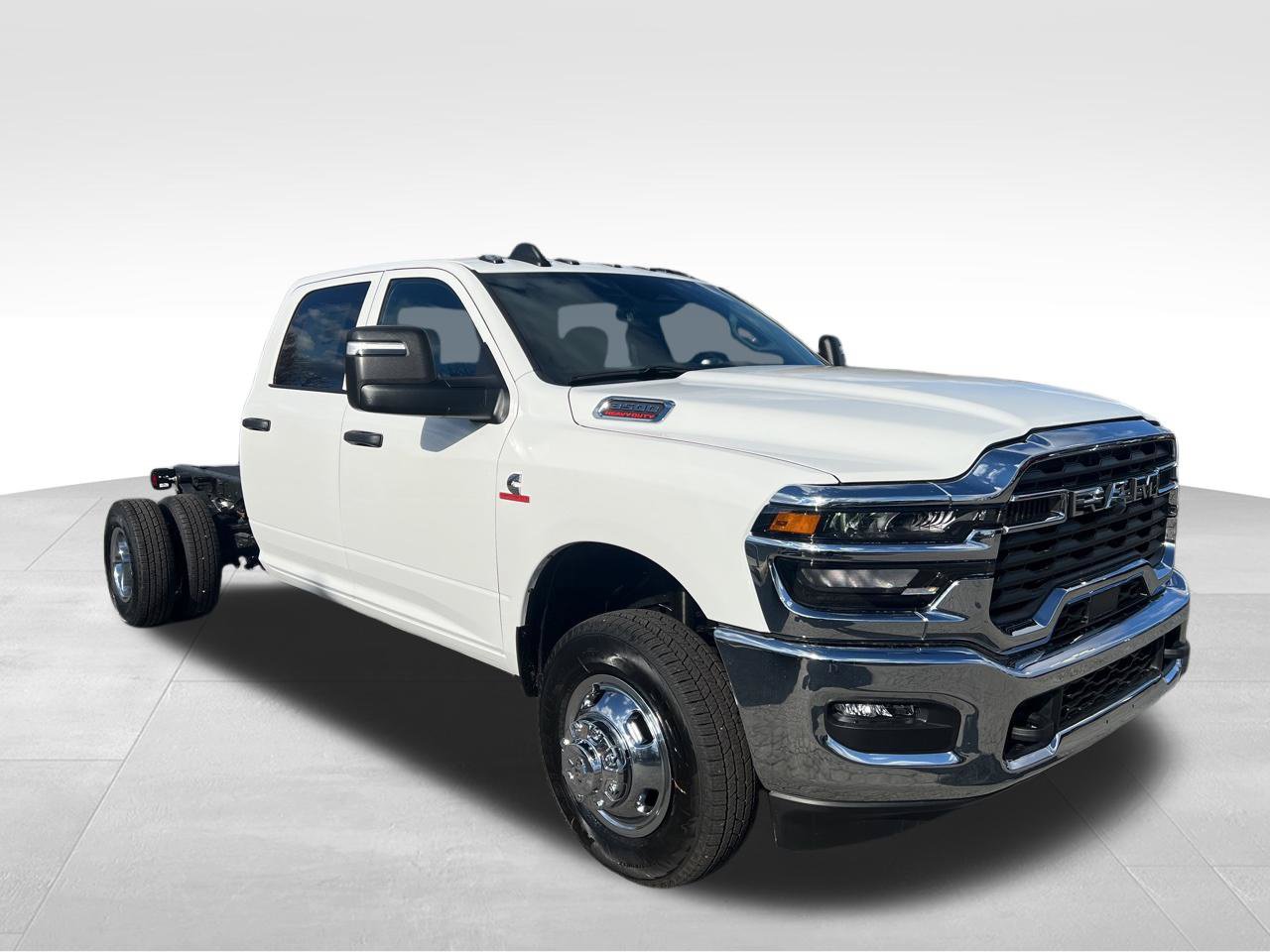 New 2026 RAM 3500 Tradesman w/ Chrome Appearance Group A AWD/4WD image 8