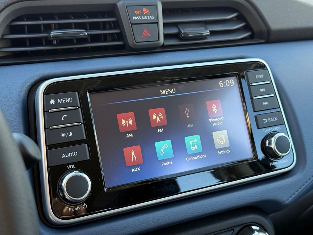 New 2025 Nissan Versa SV w/ Trunk Package image 10