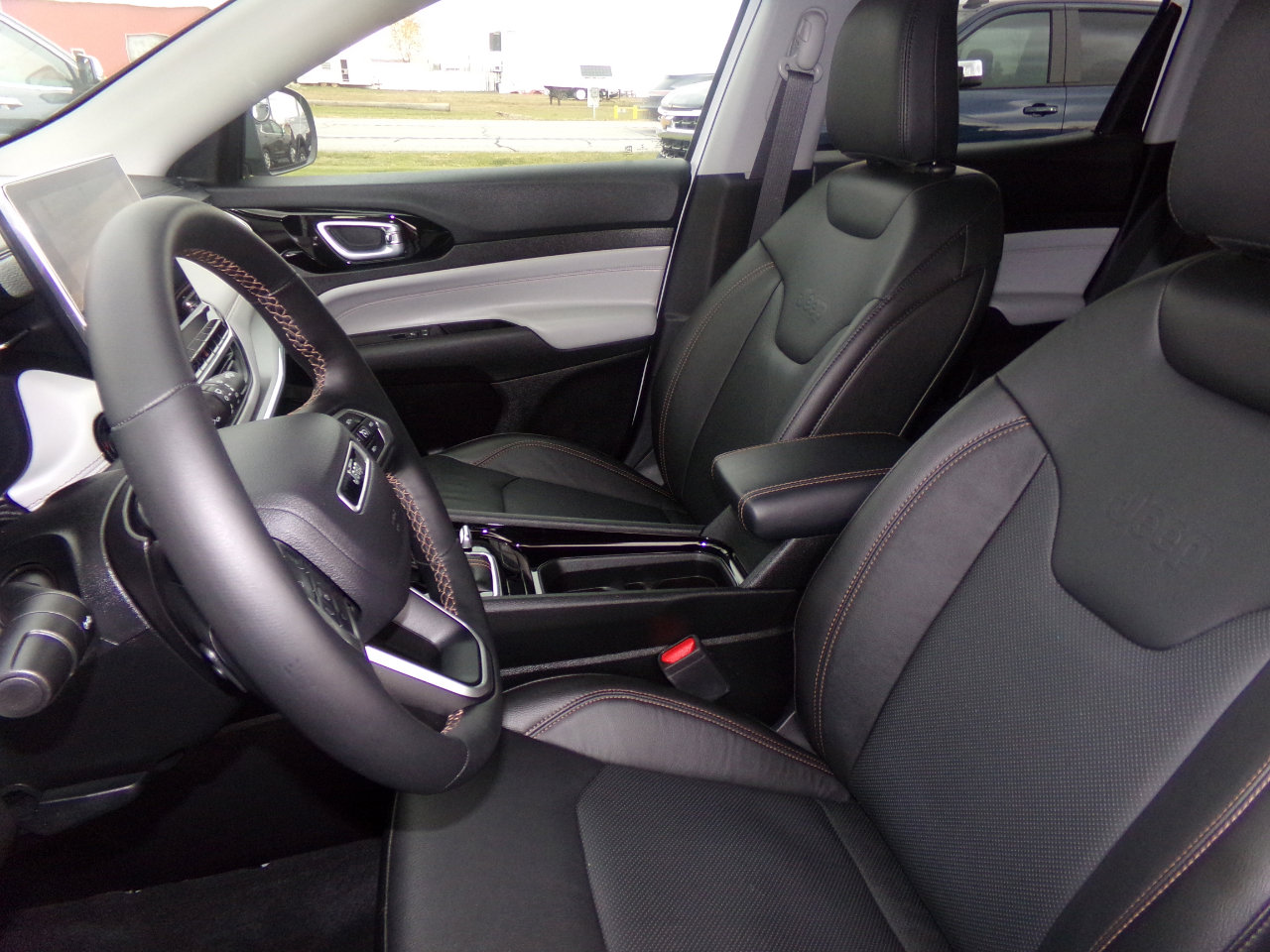 Used 2022 Jeep Compass Limited image 25