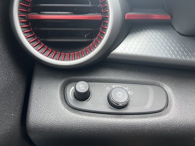 Used 2024 Chevrolet Trax RS w/ Driver Confidence Package image 23