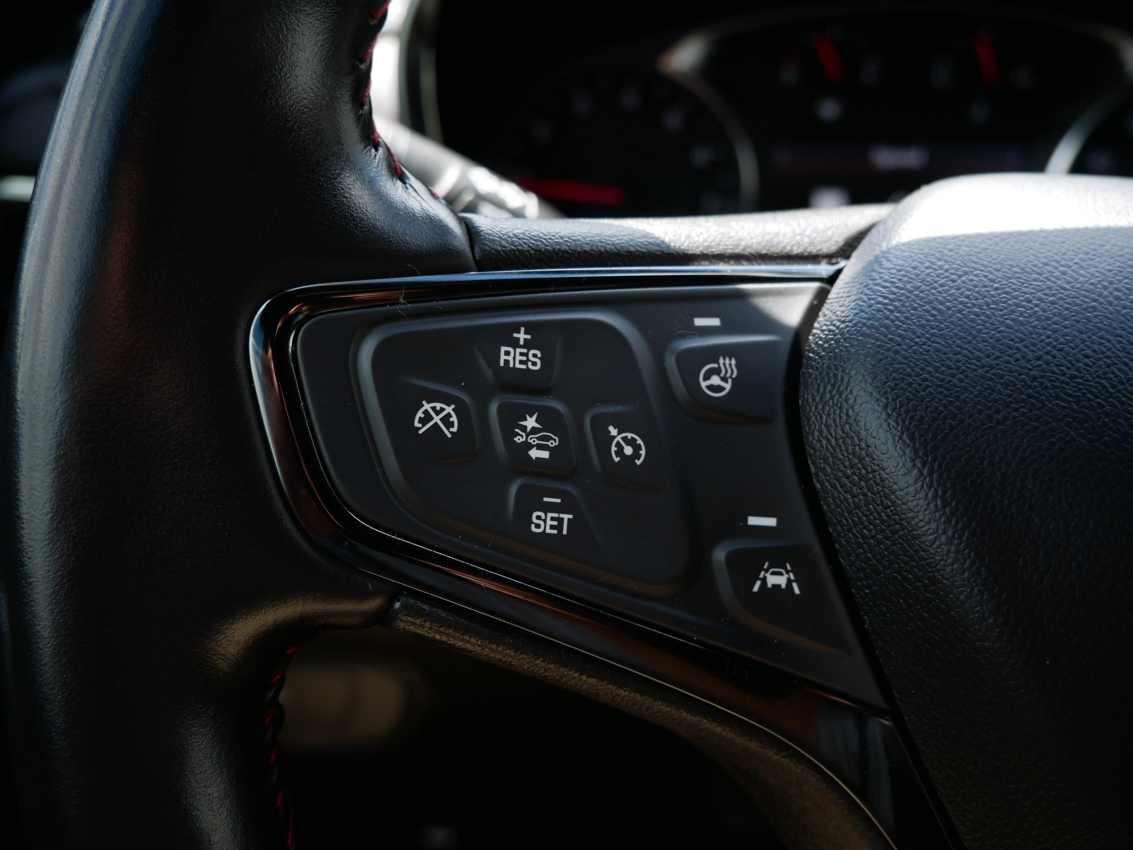 Used 2022 Chevrolet Equinox RS w/ Infotainment Package AWD/4WD image 28
