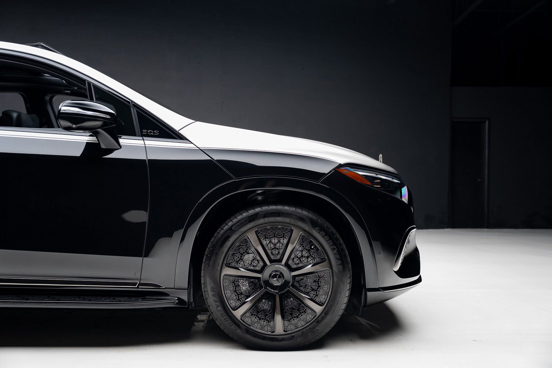 Used 2024 Mercedes-Benz Maybach EQS 680 4MATIC image 39