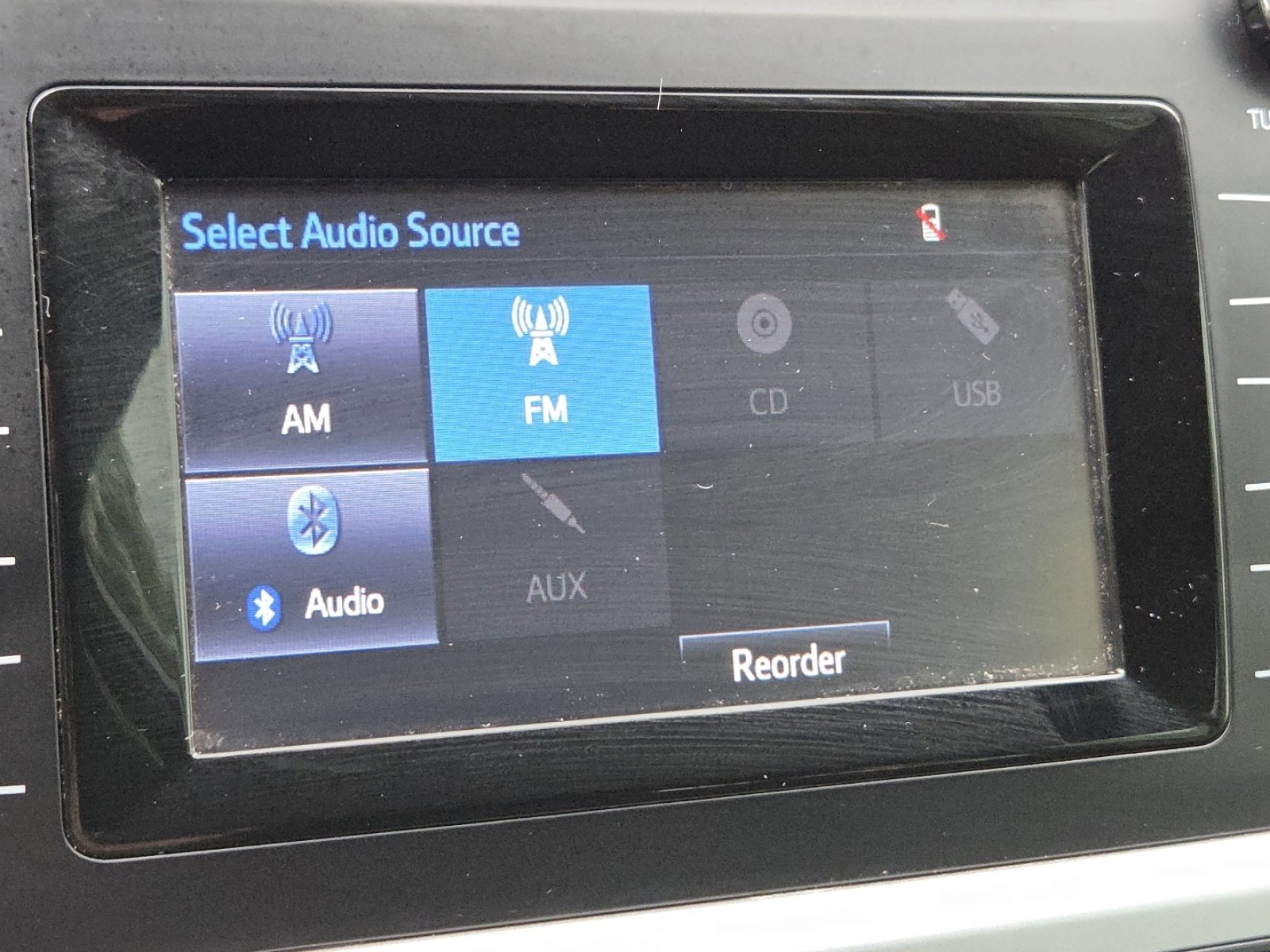 Used 2019 Toyota Highlander LE FWD image 29