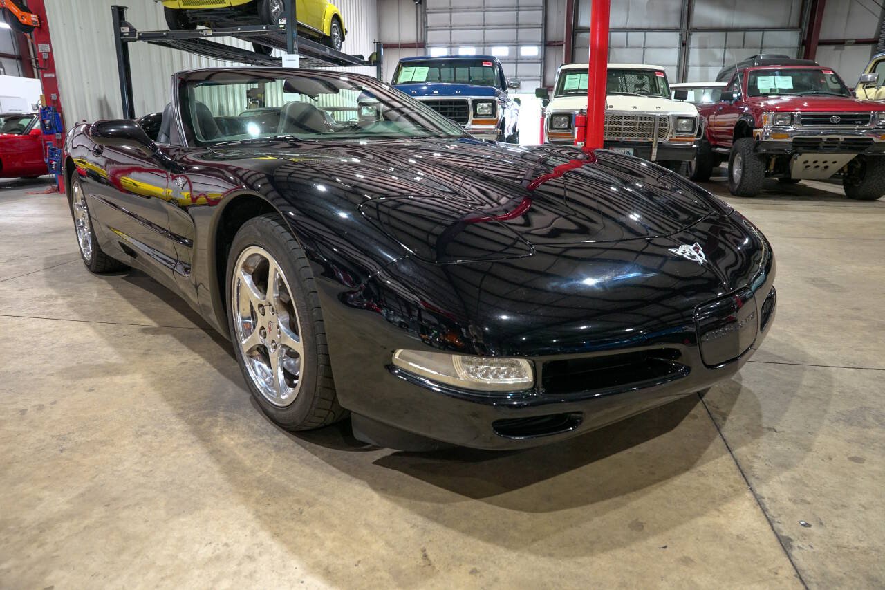 Used 2003 Chevrolet Corvette Convertible w/ Preferred Equipment Group1 RWD image 12