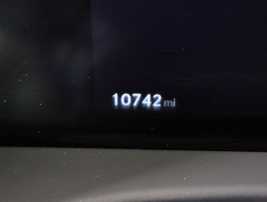 Used 2024 Lexus RZ 450e Premium image 9