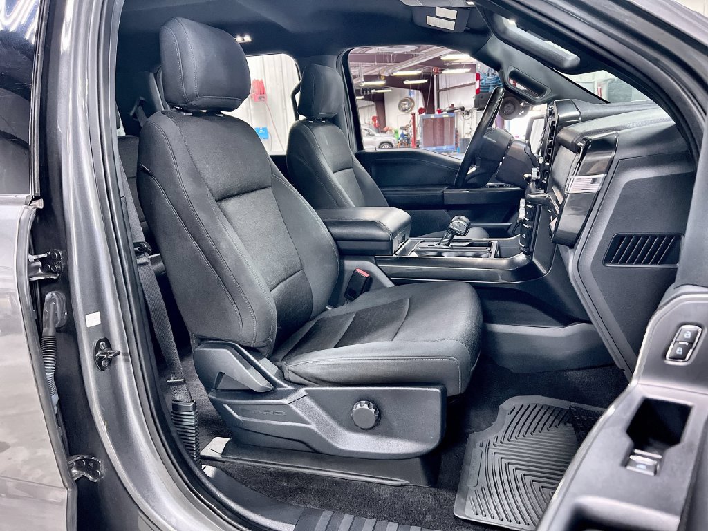 Used 2021 Ford F150 XLT w/ Equipment Group 301A Mid RWD image 29