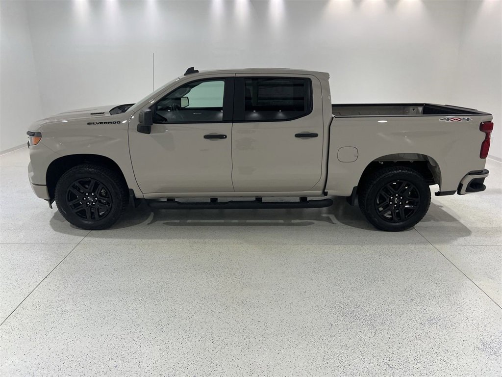 New 2026 Chevrolet Silverado 1500 Custom image 2