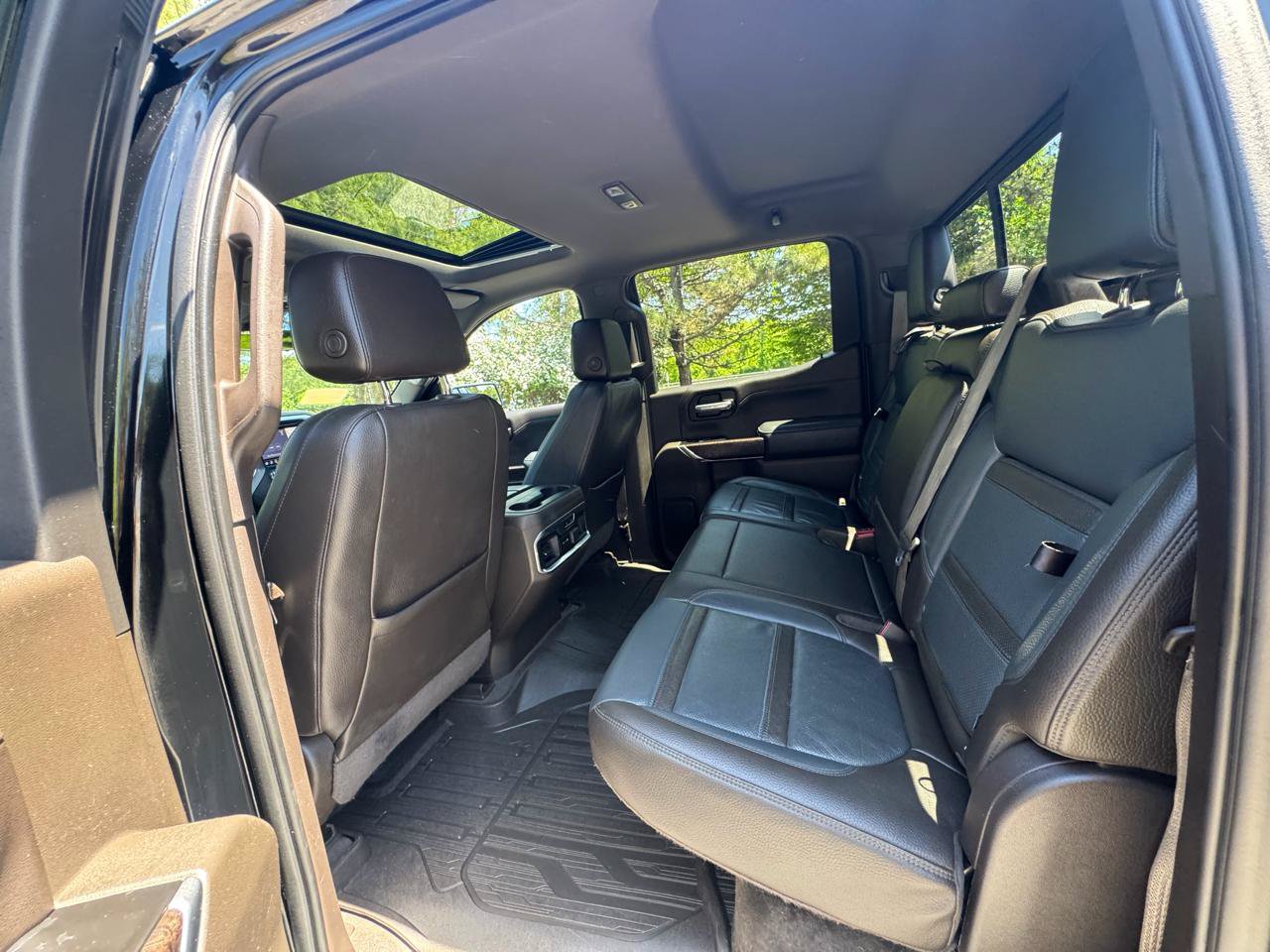 Used 2019 GMC Sierra 1500 Denali w/ Technology Package AWD/4WD image 10