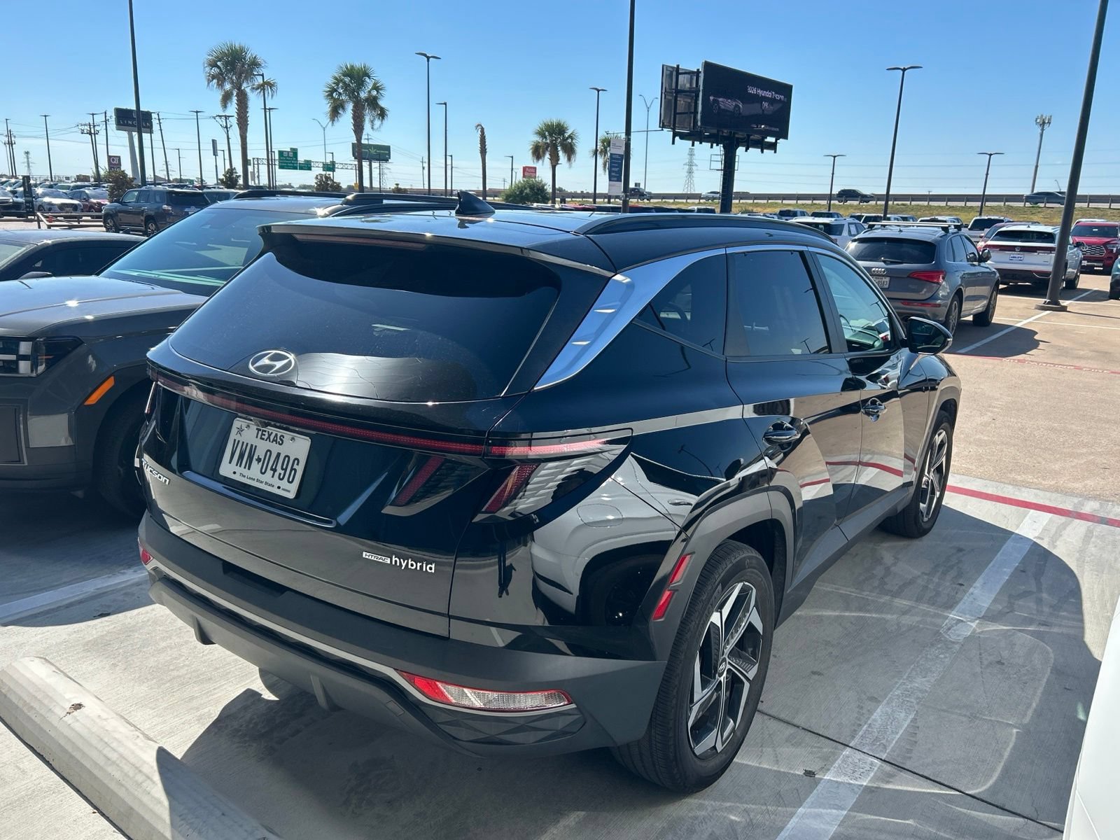 Certified 2022 Hyundai Tucson SEL w/ Cargo Package AWD/4WD image 4