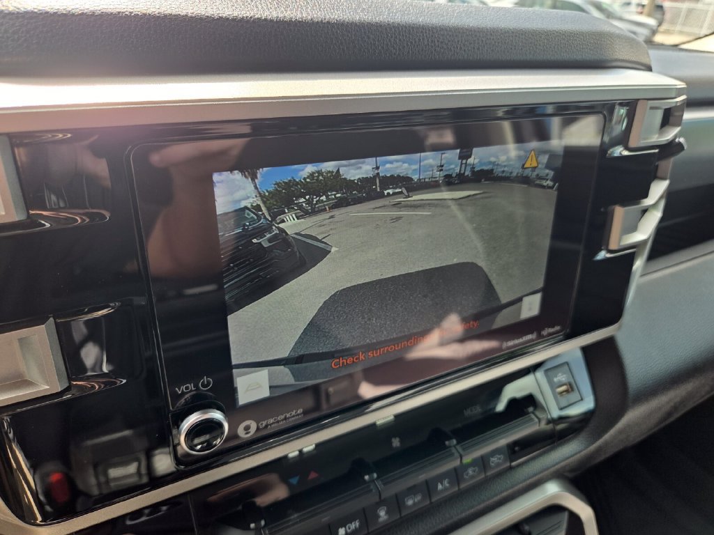 Used 2024 Toyota Tundra SR5 AWD/4WD image 33