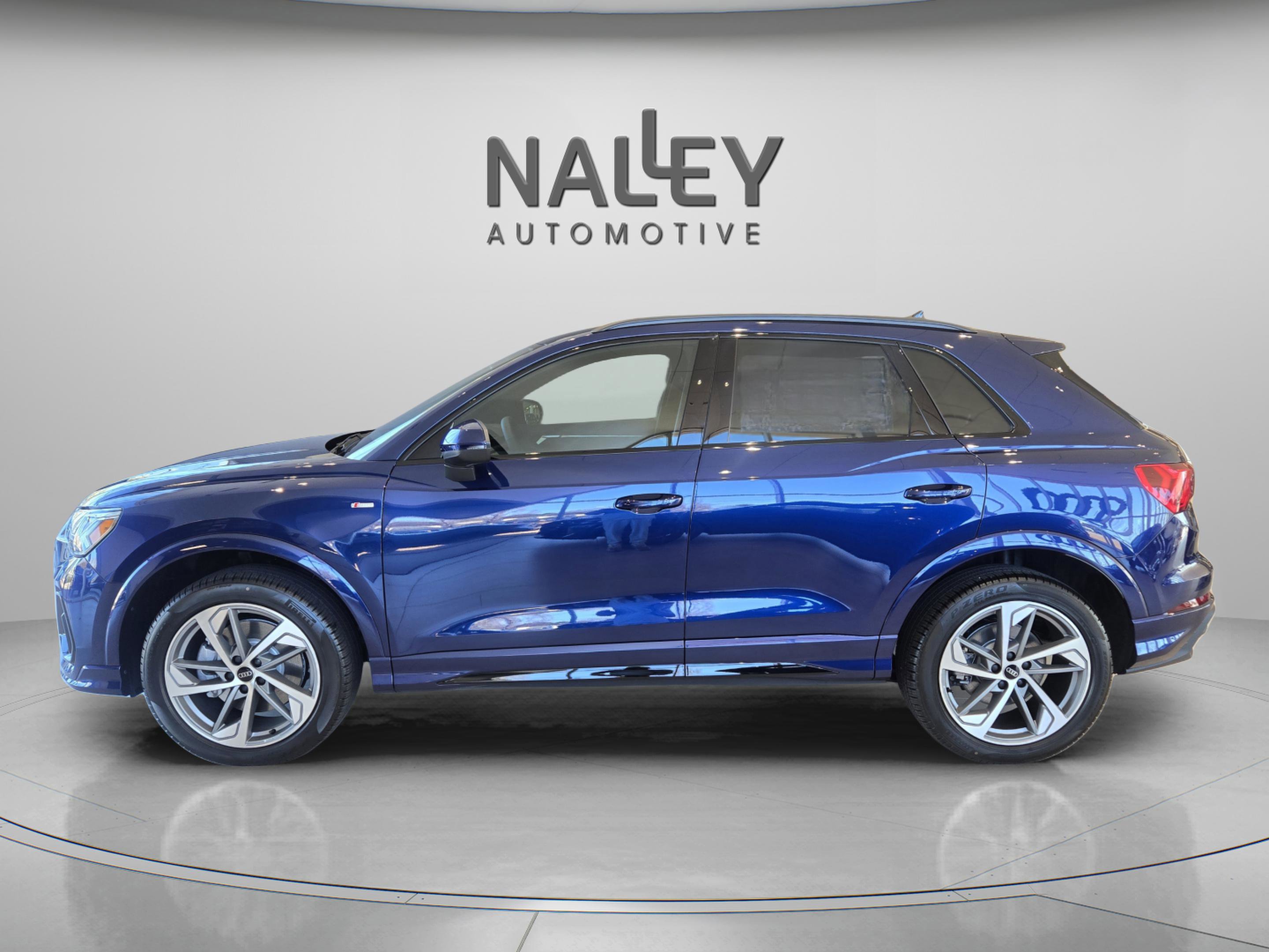 New 2025 Audi Q3 2.0T Premium image 2