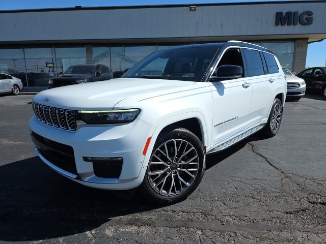 Used 2022 Jeep Grand Cherokee L Summit image 2