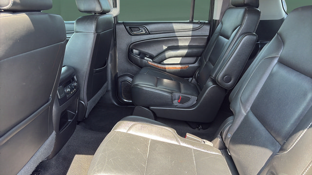 Used 2017 Chevrolet Suburban Premier AWD/4WD image 18
