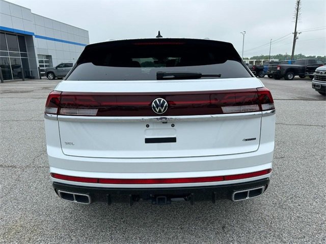 Used 2024 Volkswagen Atlas Cross Sport SEL R-Line image 4