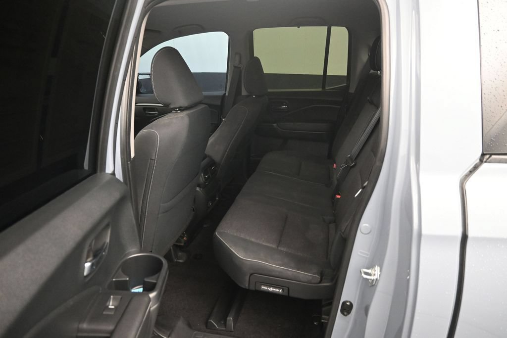 Used 2024 Honda Ridgeline Sport image 10