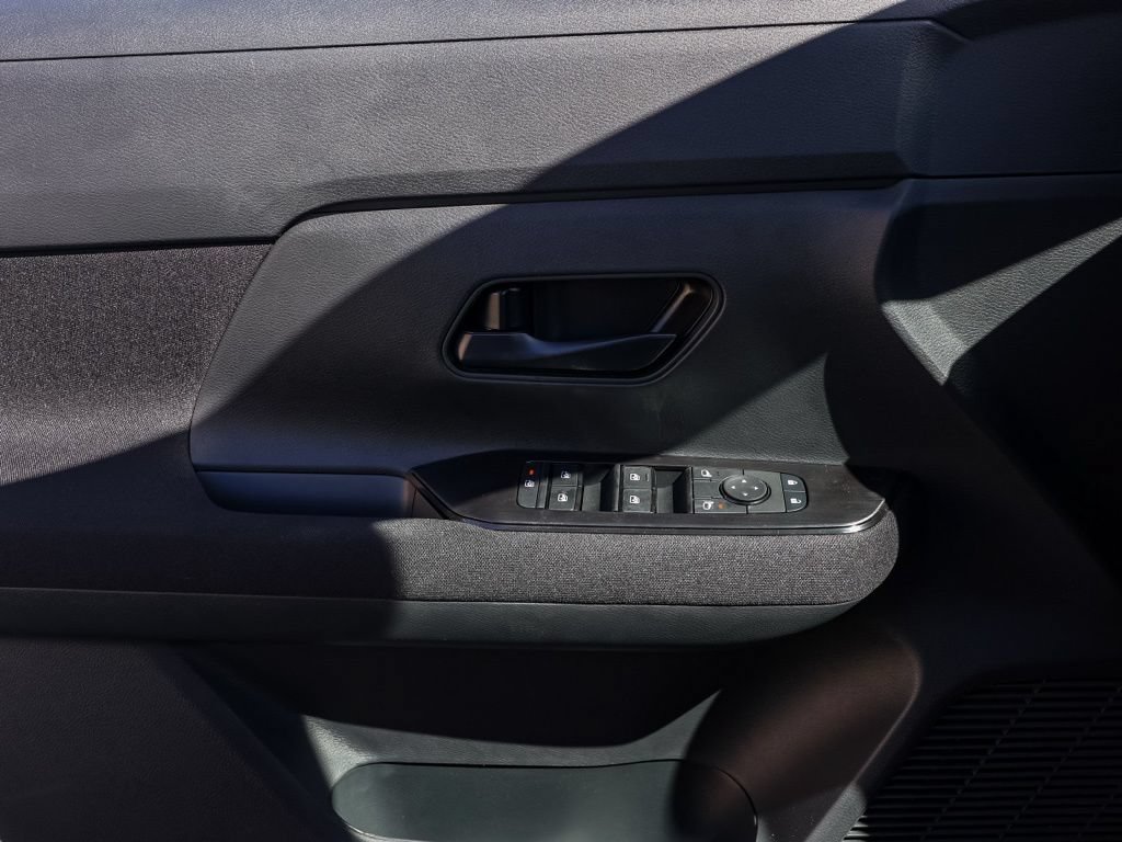 New 2026 Nissan Kicks S FWD image 24