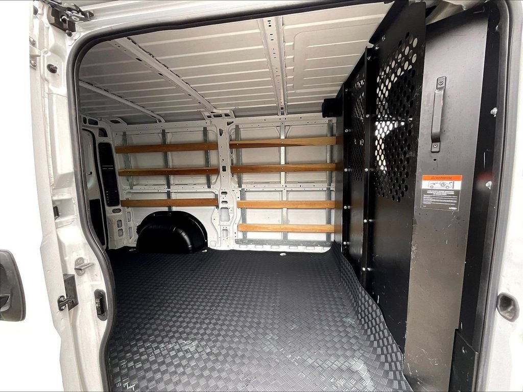 Used 2025 RAM ProMaster 2500 w/ U-Haul Equipment Group FWD image 16