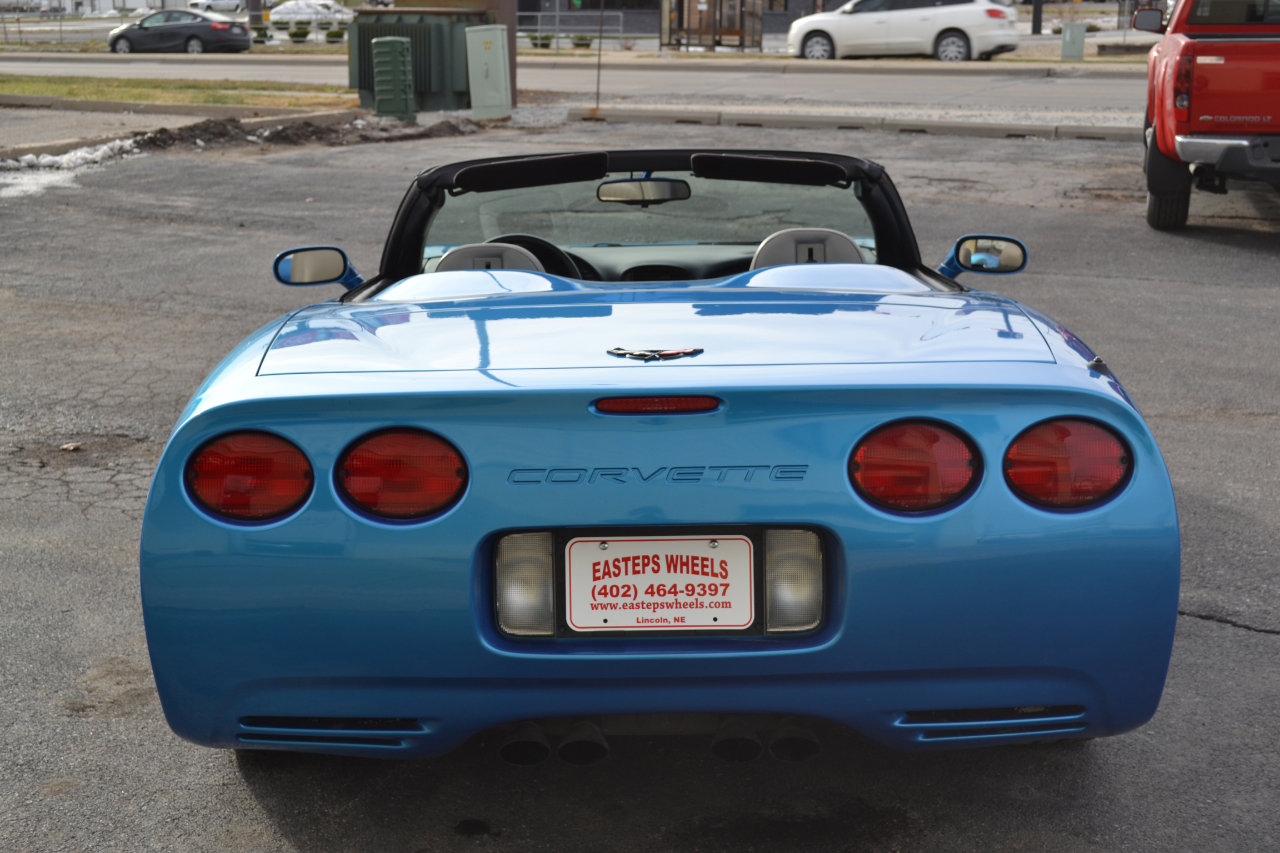 Used 2000 Chevrolet Corvette Convertible w/ Memory Pkg image 14