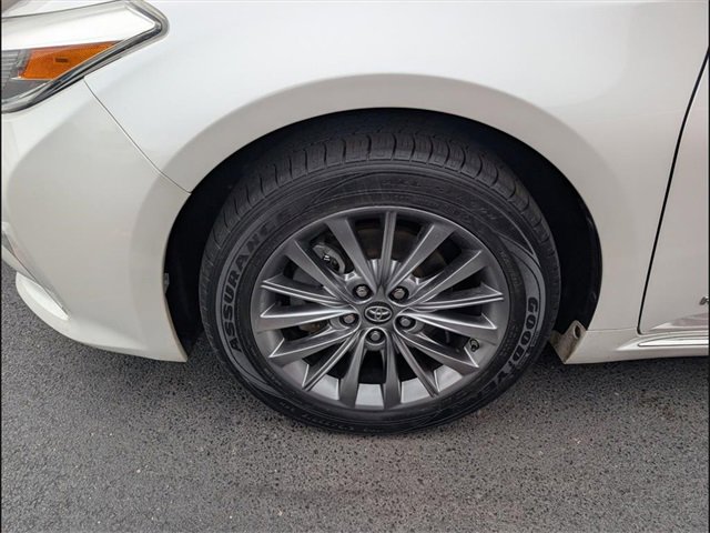 Used 2018 Toyota Avalon Limited w/ Protection Package image 5