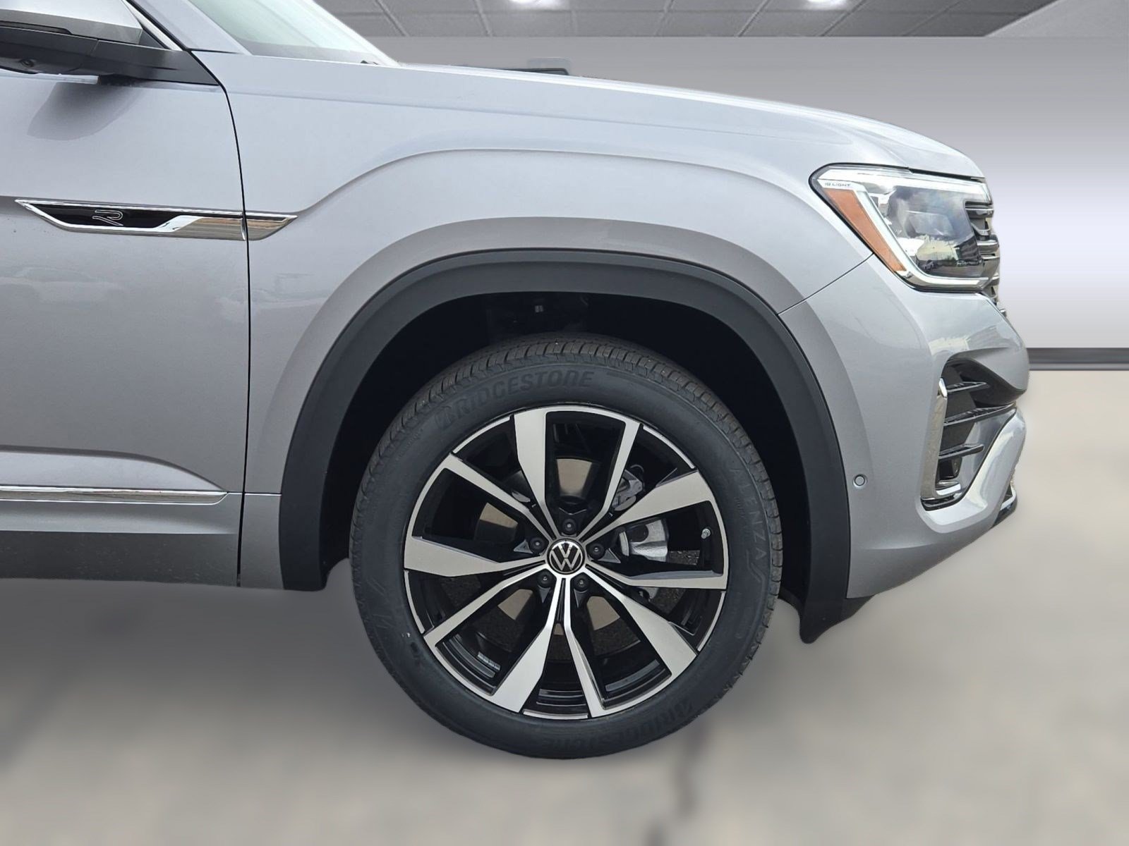 New 2026 Volkswagen Atlas SEL Premium R-Line AWD/4WD image 12