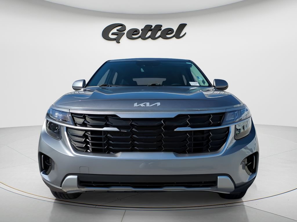 Used 2024 Kia Seltos LX image 9