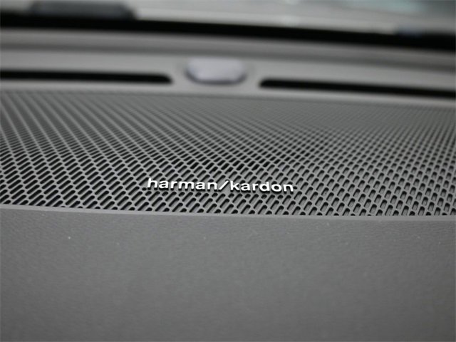 Used 2023 Volvo XC40 B5 Plus w/ Driver Assist Package image 30