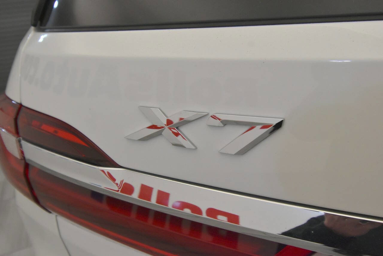 Used 2019 BMW X7 xDrive40i w/ Parking Assistance Package image 32