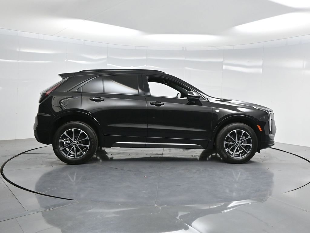 Used 2024 Cadillac XT4 Sport image 29