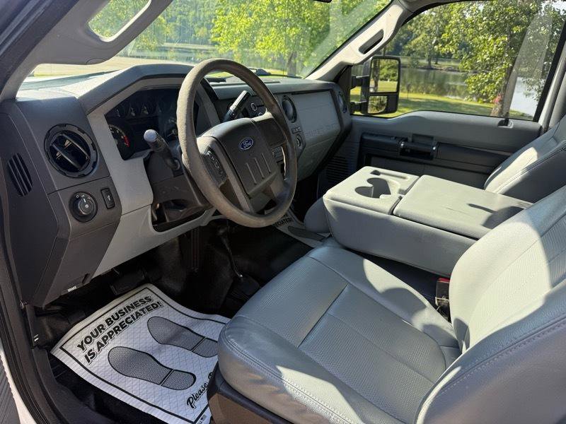 Used 2016 Ford F250 XL w/ Power Equipment Group AWD/4WD image 12