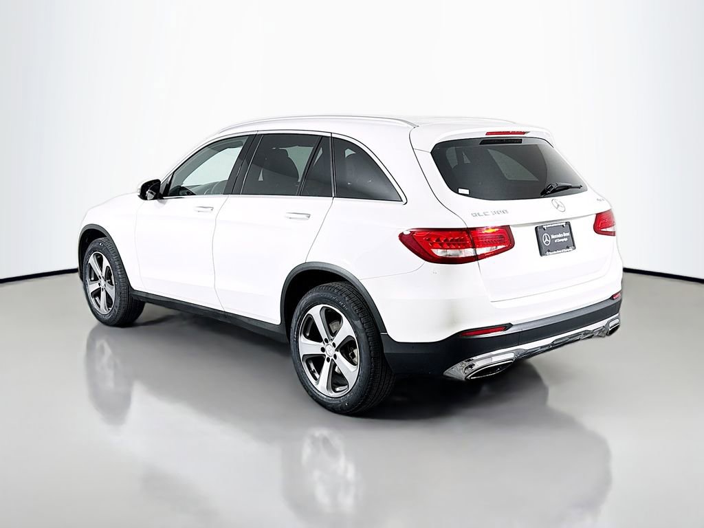 Used 2017 Mercedes-Benz GLC 300 4MATIC image 5