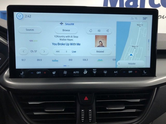 New 2025 Ford Escape SE image 18