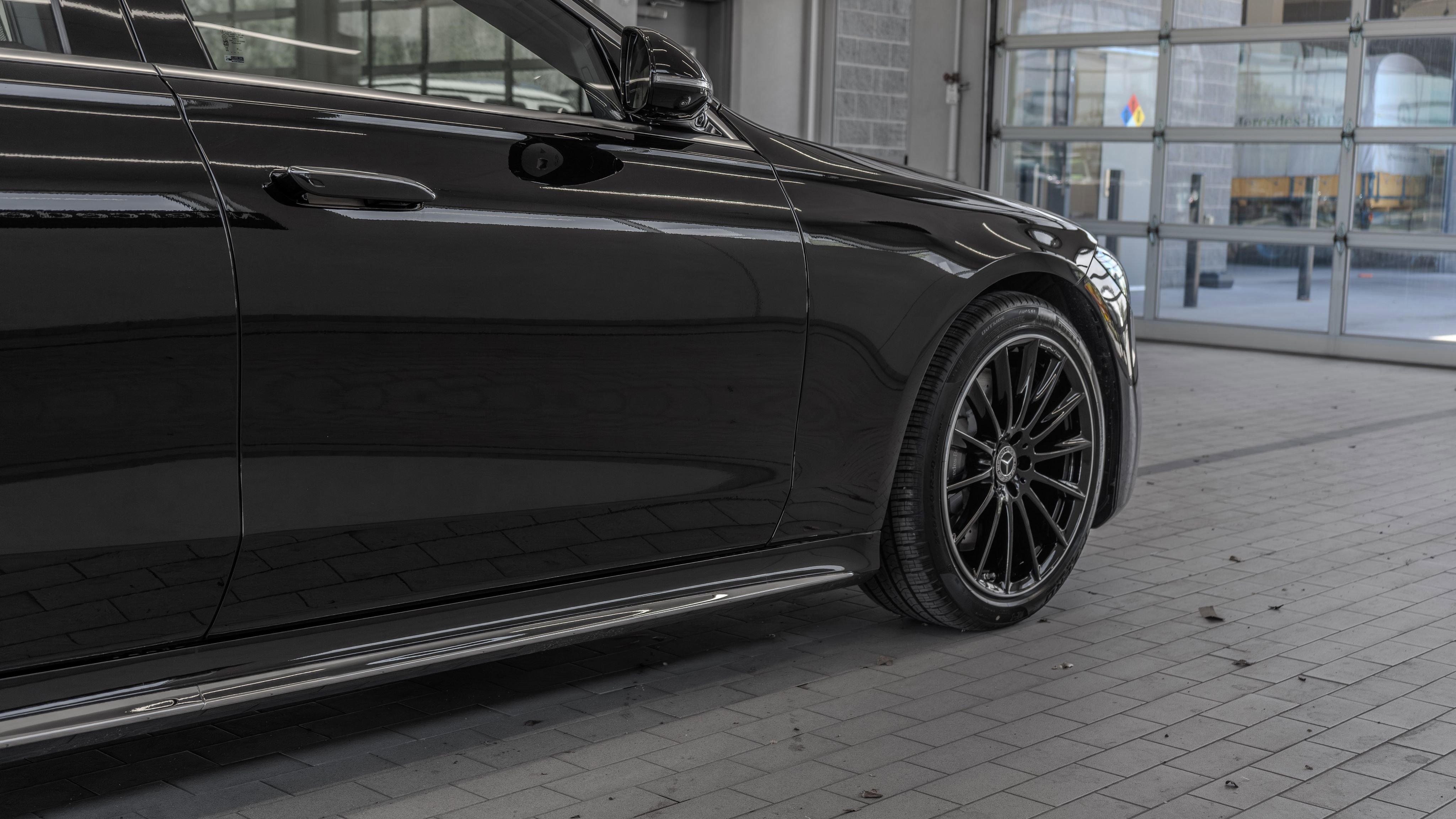 New 2026 Mercedes-Benz S 580e 4MATIC Sedan image 30