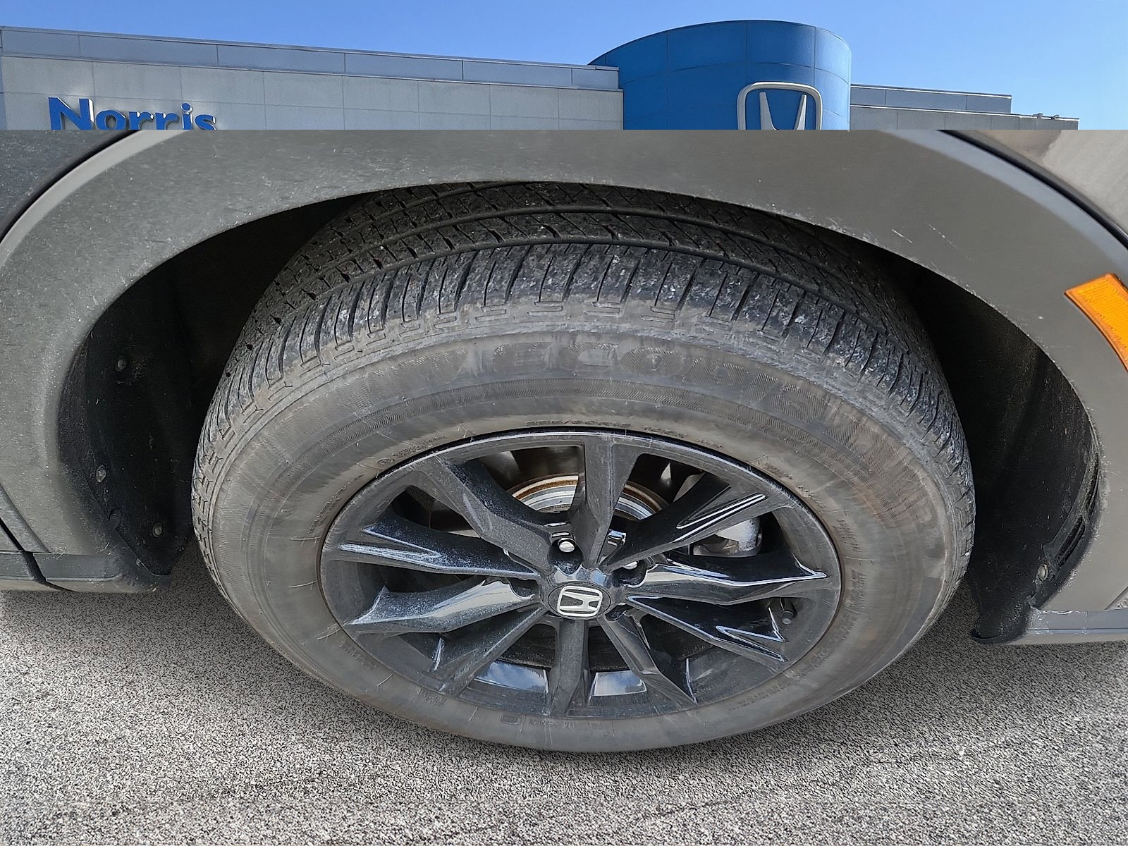 Used 2025 Honda CR-V Sport image 3