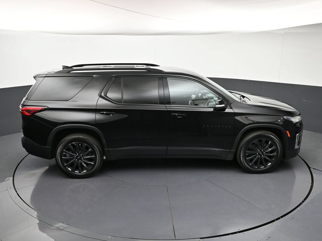 Certified 2023 Chevrolet Traverse RS w/ LPO, Floor Liner Package AWD/4WD image 21