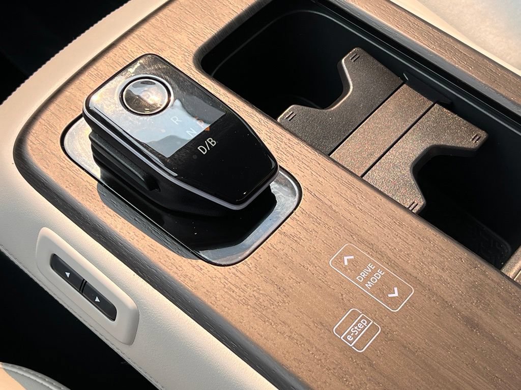 Certified 2023 Nissan Ariya AWD image 19