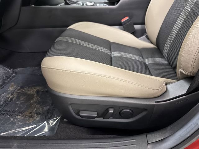 Certified 2025 MAZDA CX-50 AWD 2.5 S w/ Preferred Package image 21