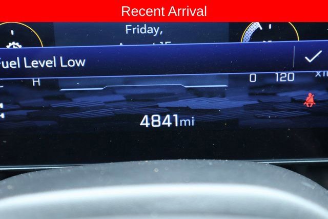 Used 2025 Chevrolet Suburban RST image 2