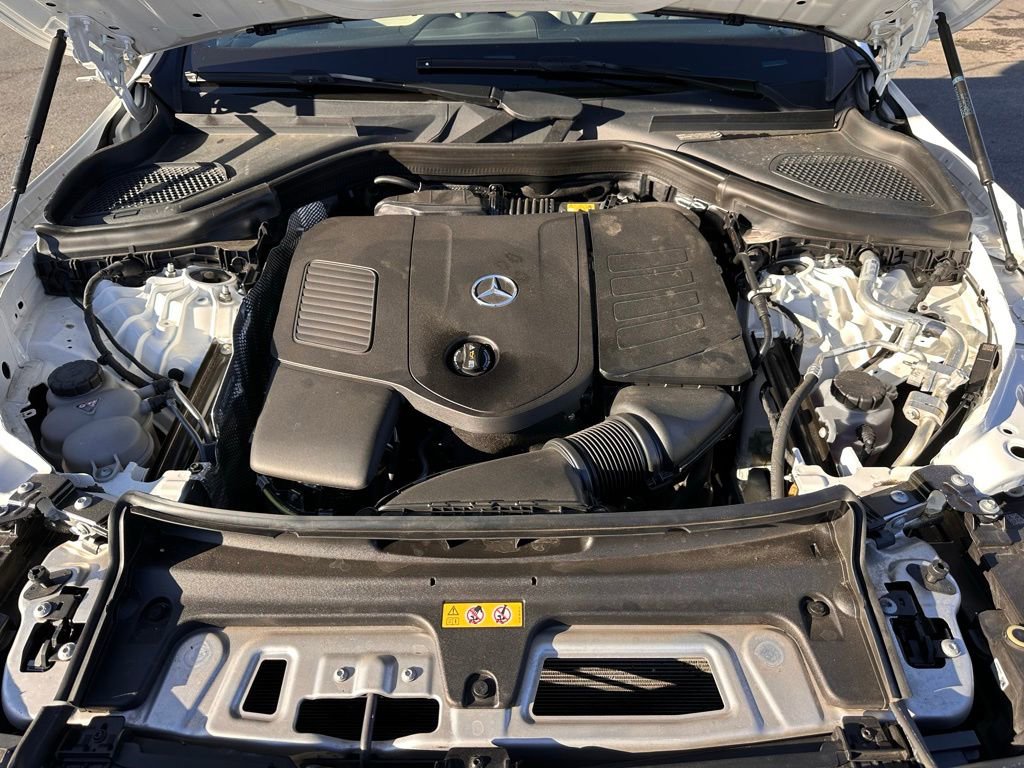 Used 2024 Mercedes-Benz GLC 300 4MATIC image 36