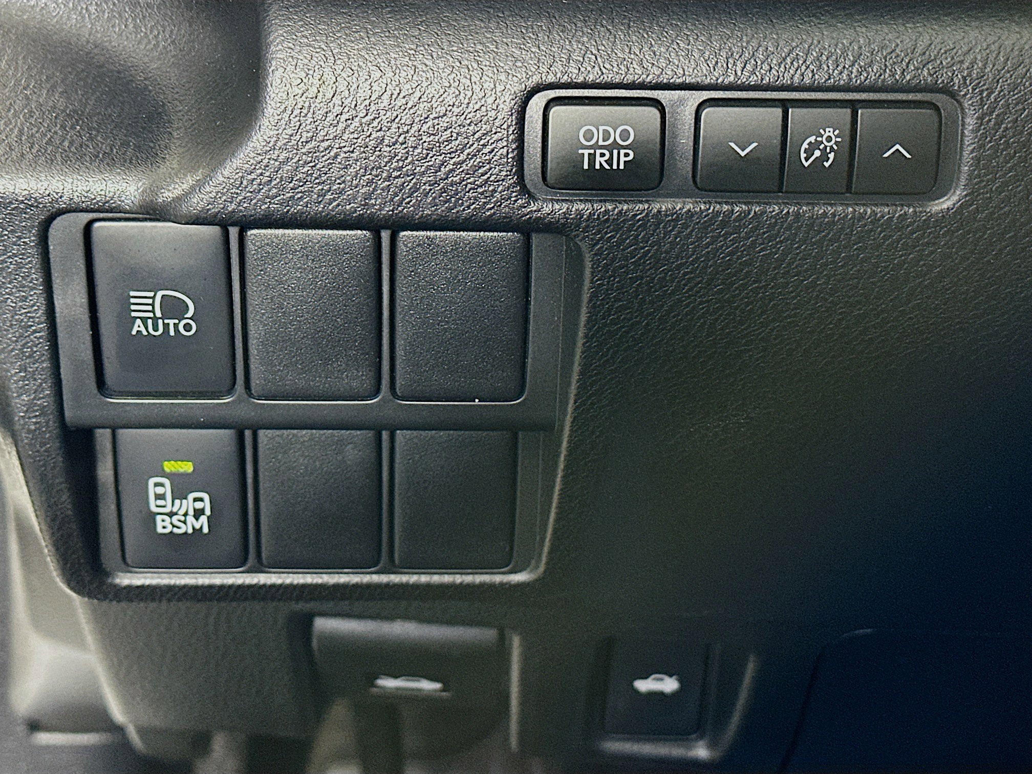 Used 2018 Lexus IS 300 w/ Accessory Package 2 image 17