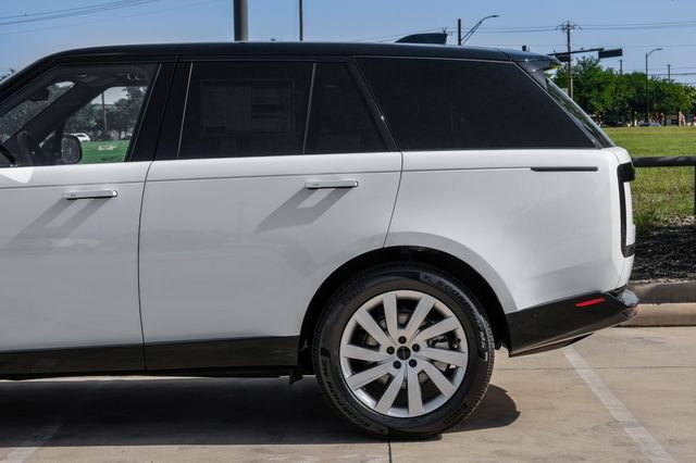 New 2026 Land Rover Range Rover SE AWD/4WD image 14