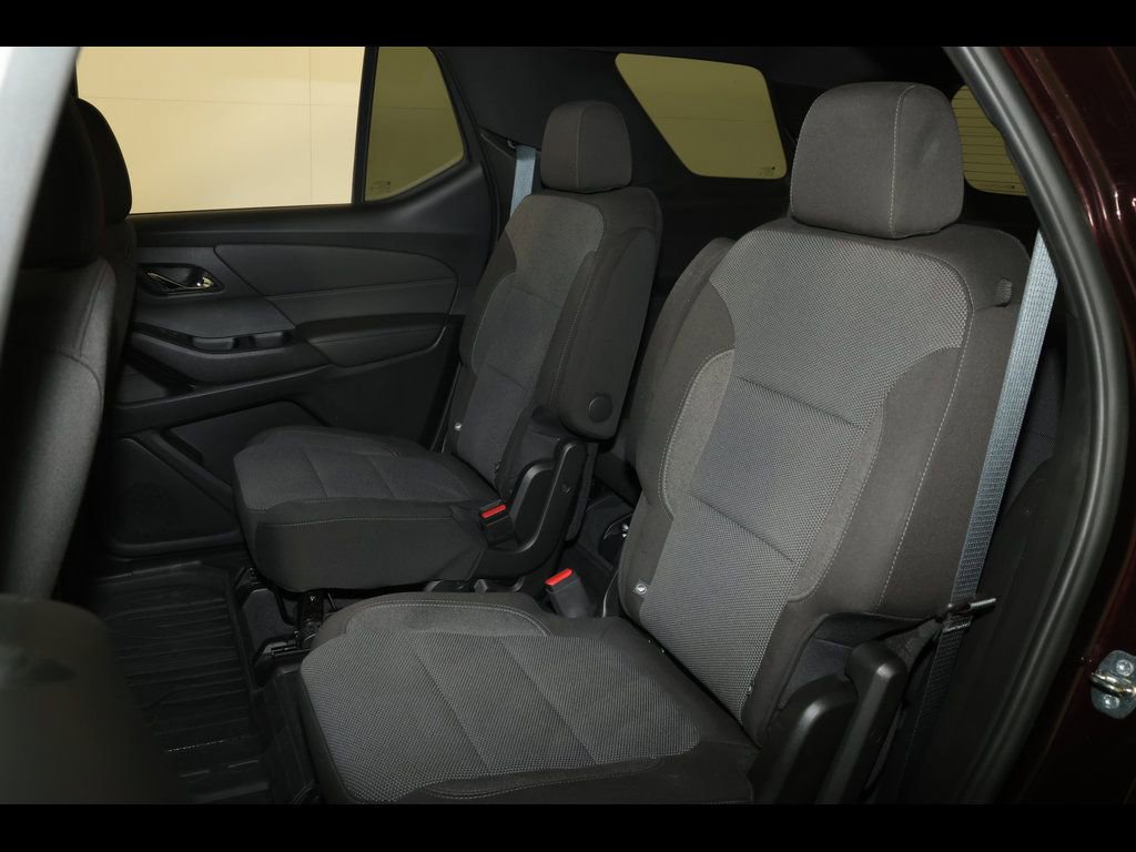 Used 2023 Chevrolet Traverse LT w/ LPO, Floor Liner Package image 31