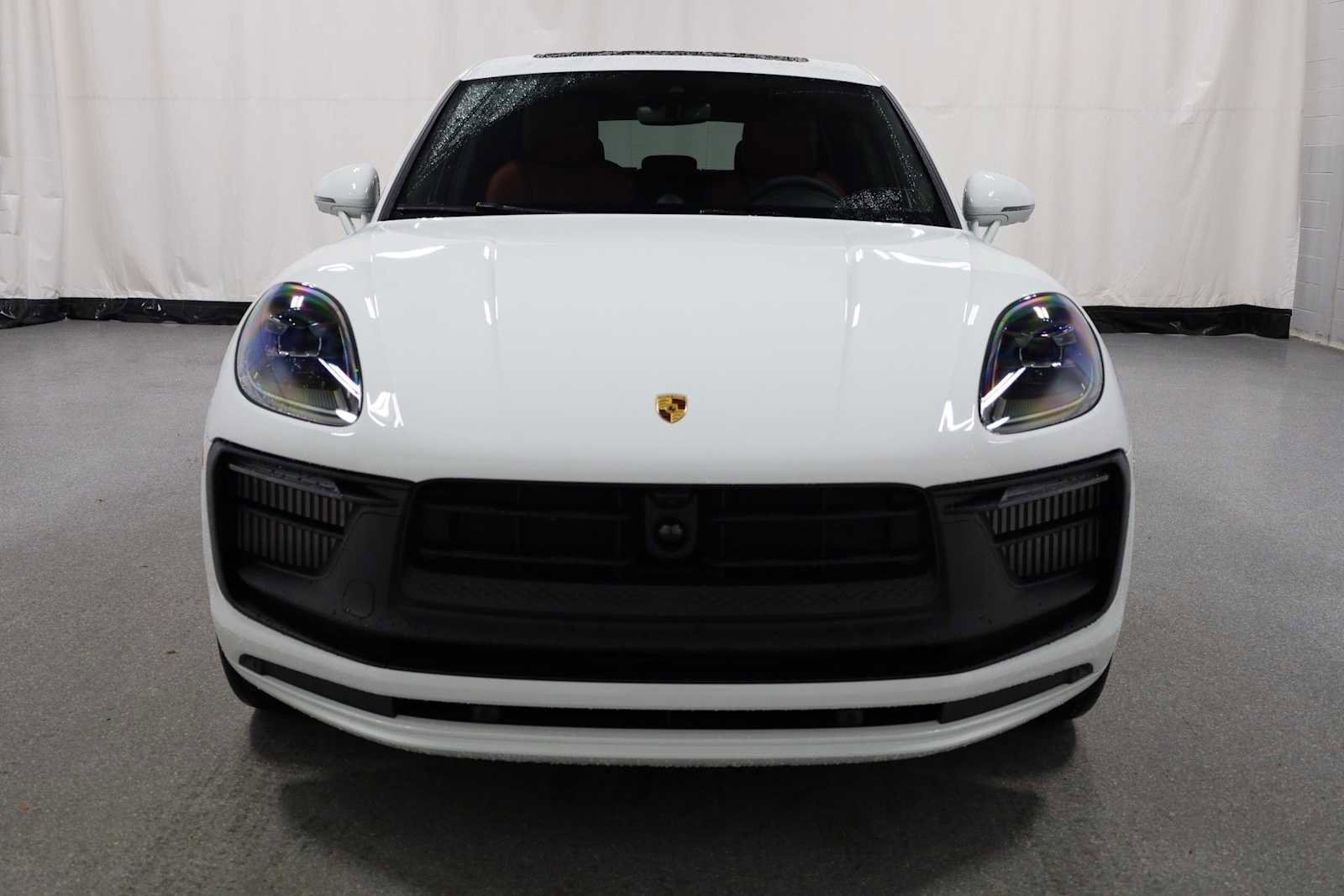 New 2026 Porsche Macan GTS image 14