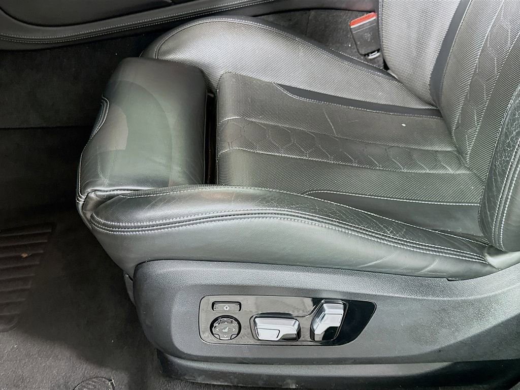 Used 2021 BMW X6 M w/ Competition Package image 20