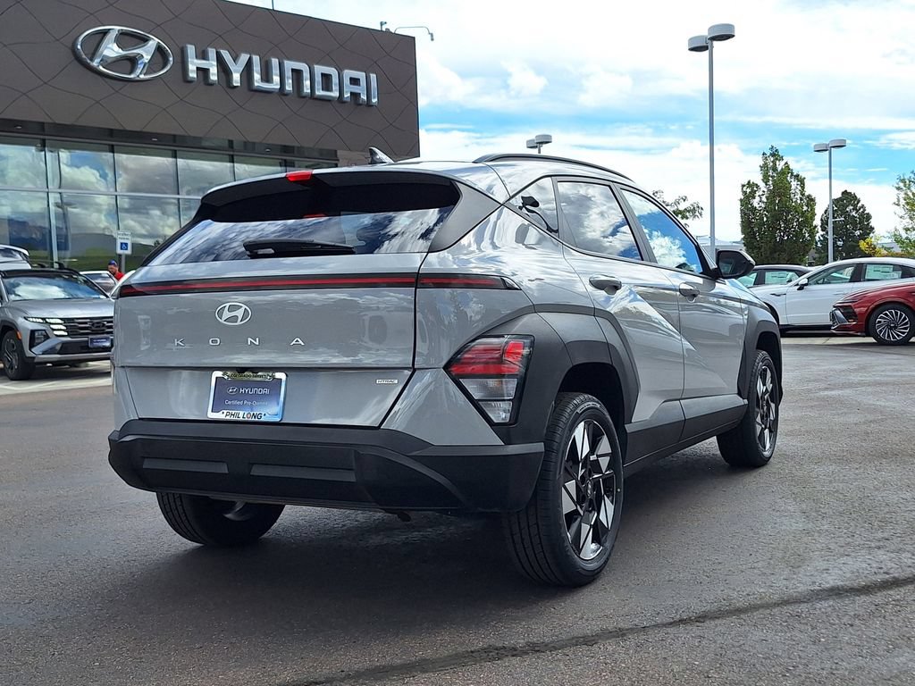 Certified 2025 Hyundai Kona SEL AWD/4WD image 3