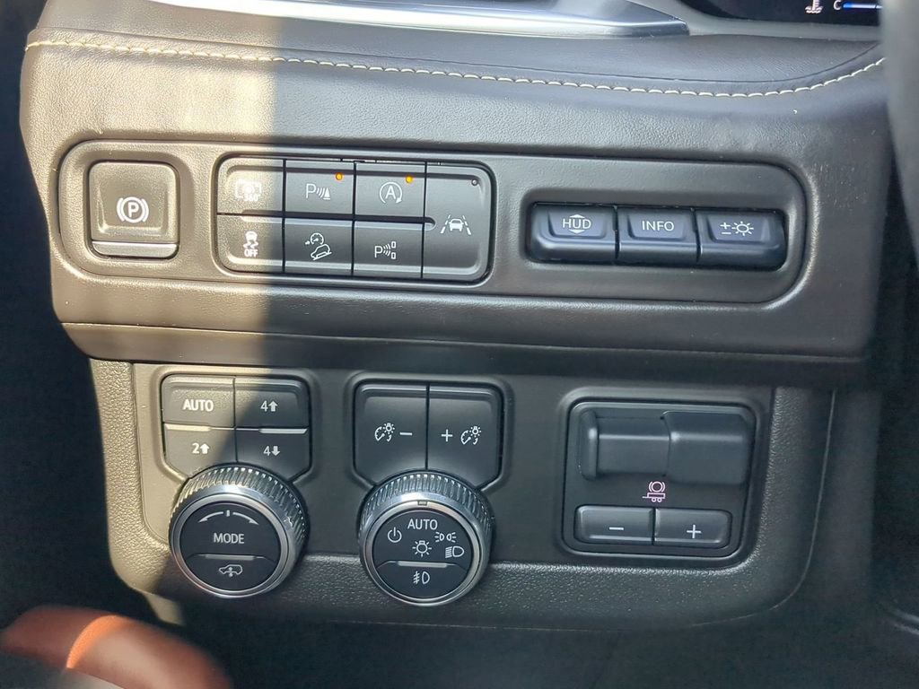 Used 2023 GMC Yukon Denali Ultimate AWD/4WD image 20
