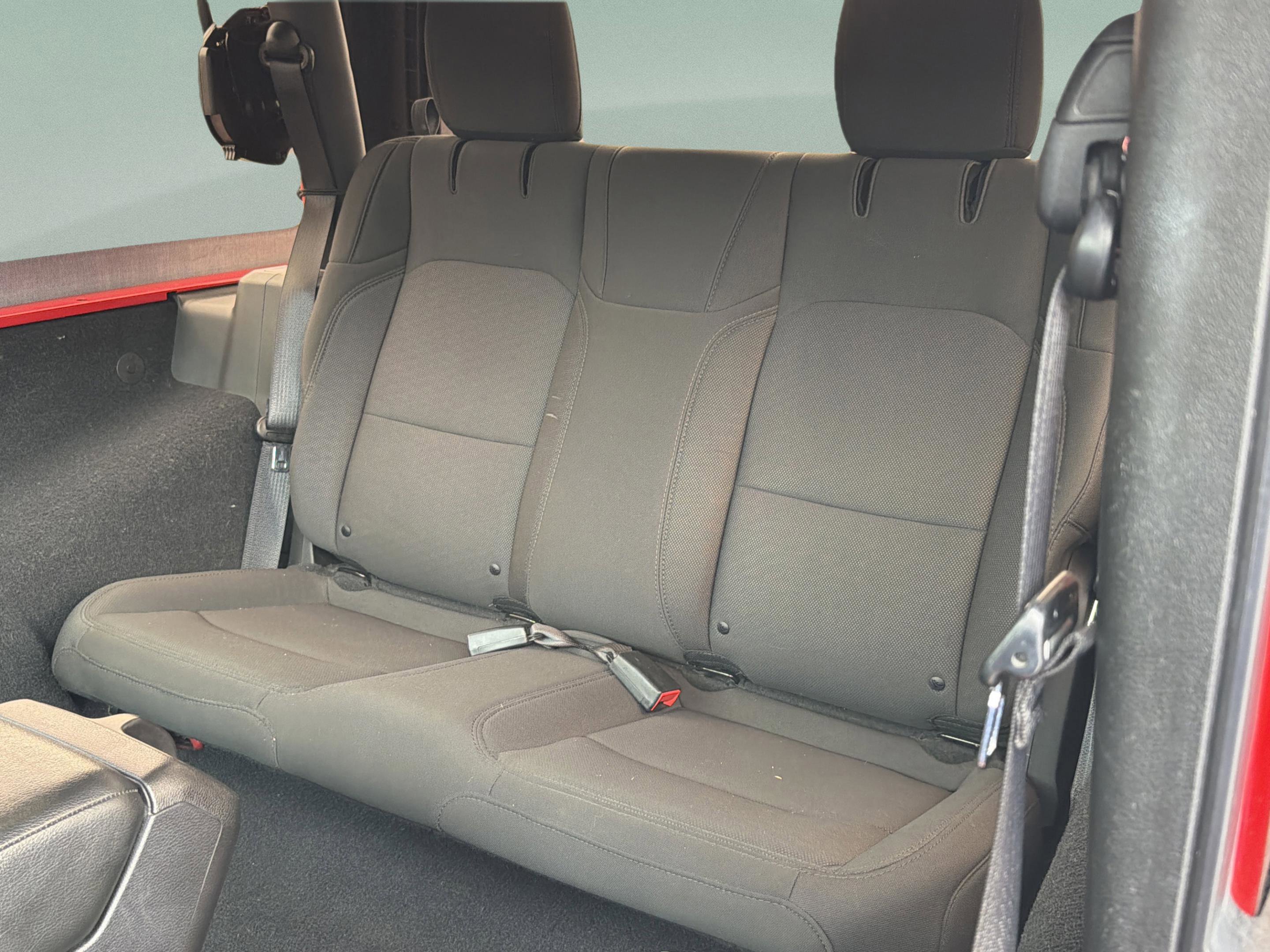 Used 2019 Jeep Wrangler Sport image 31