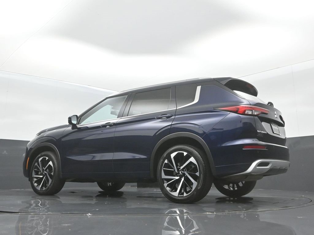 Used 2024 Mitsubishi Outlander SEL image 17