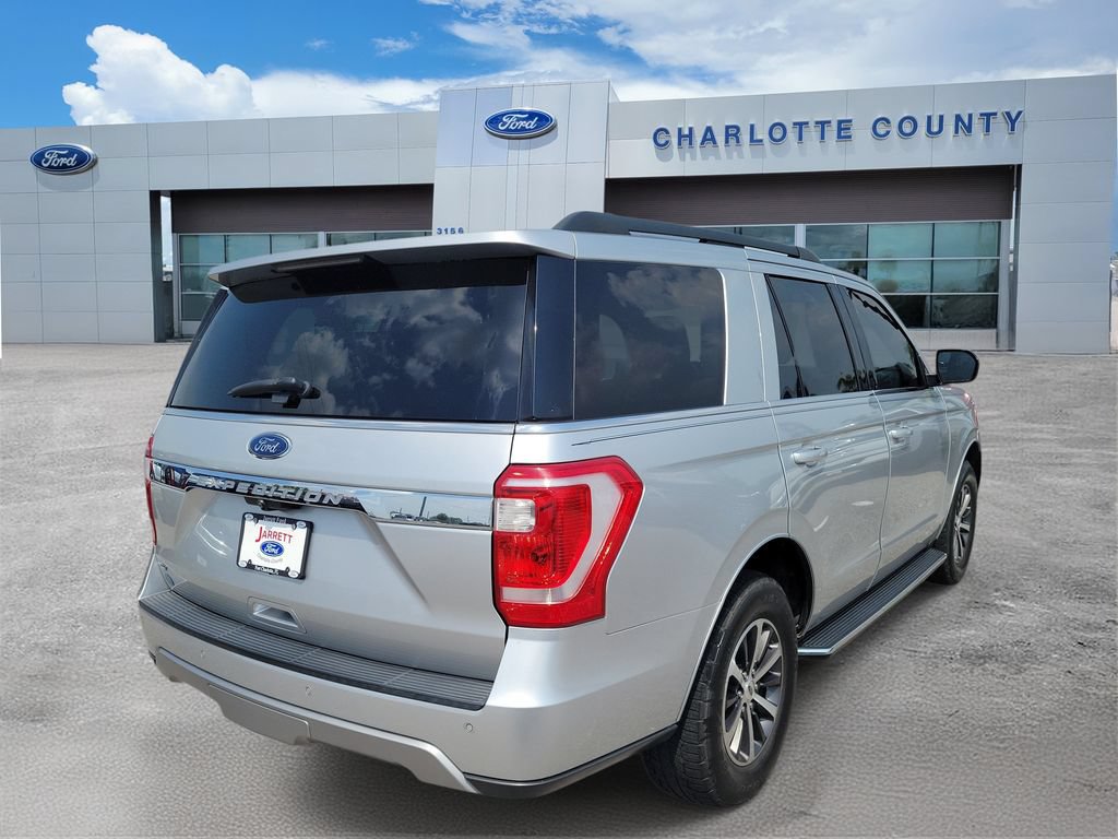 Used 2018 Ford Expedition XLT w/ Equipment Group 202A RWD image 4