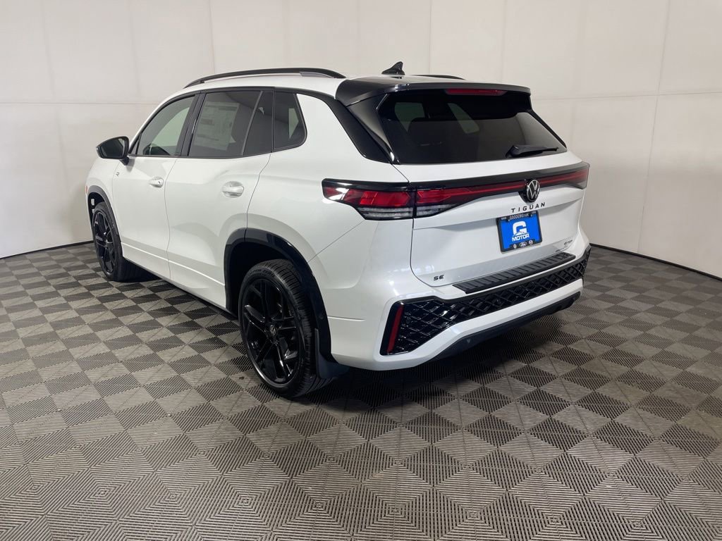 New 2026 Volkswagen Tiguan SE R-Line AWD/4WD image 5