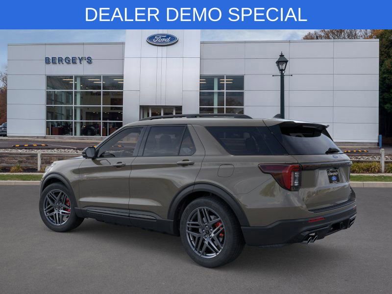 New 2026 Ford Explorer ST AWD/4WD image 4